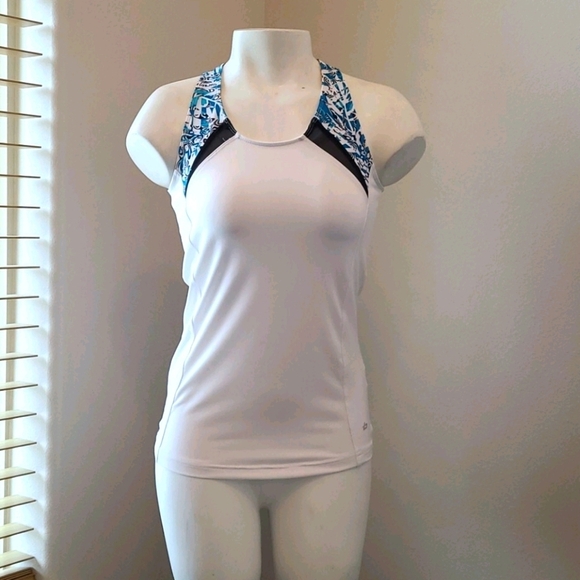 bolle Tops - NWOT Bolle White Cross Back Sport Tank Top